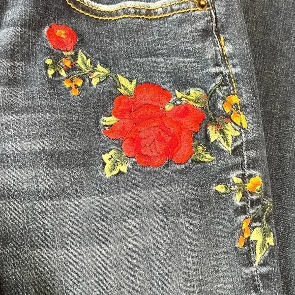 Driftwood Floral Boho Embroidery Distressed Skinny Denim Jeans Women’s 26 - Picture 9 of 11